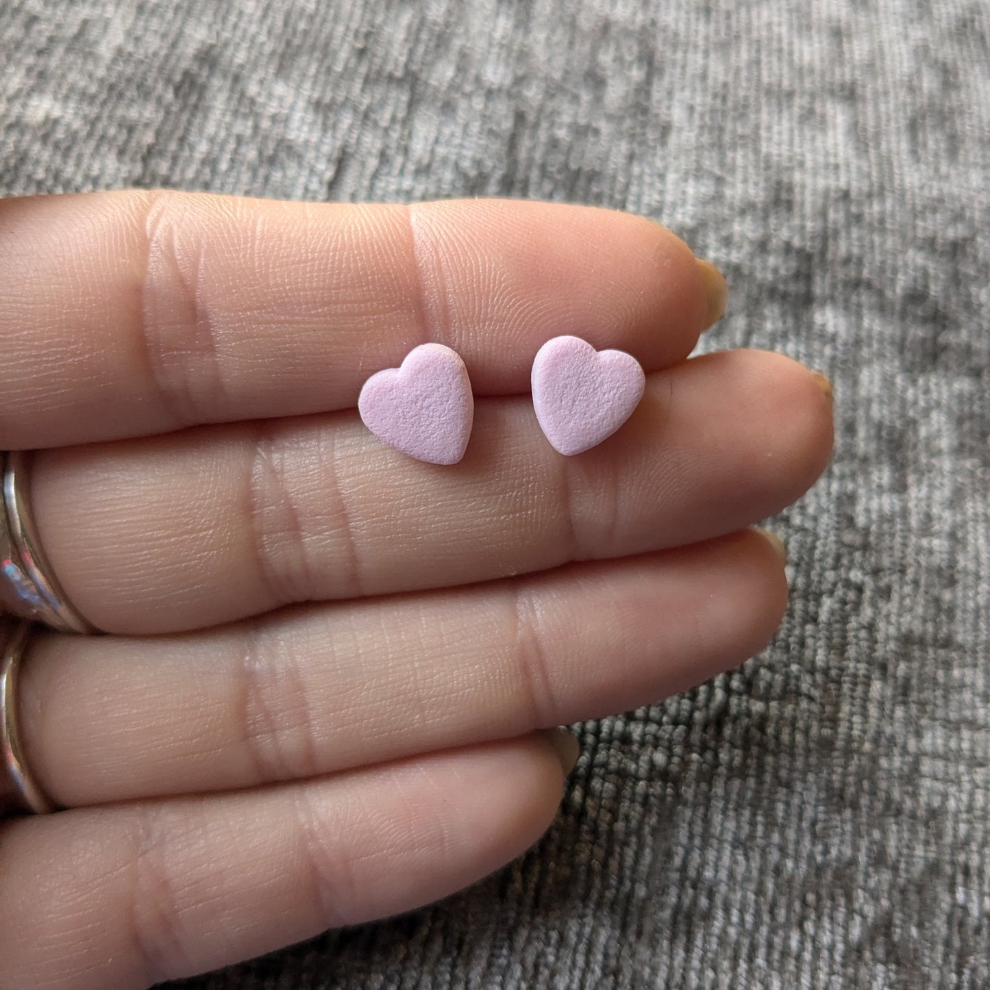 Heart studs - pink