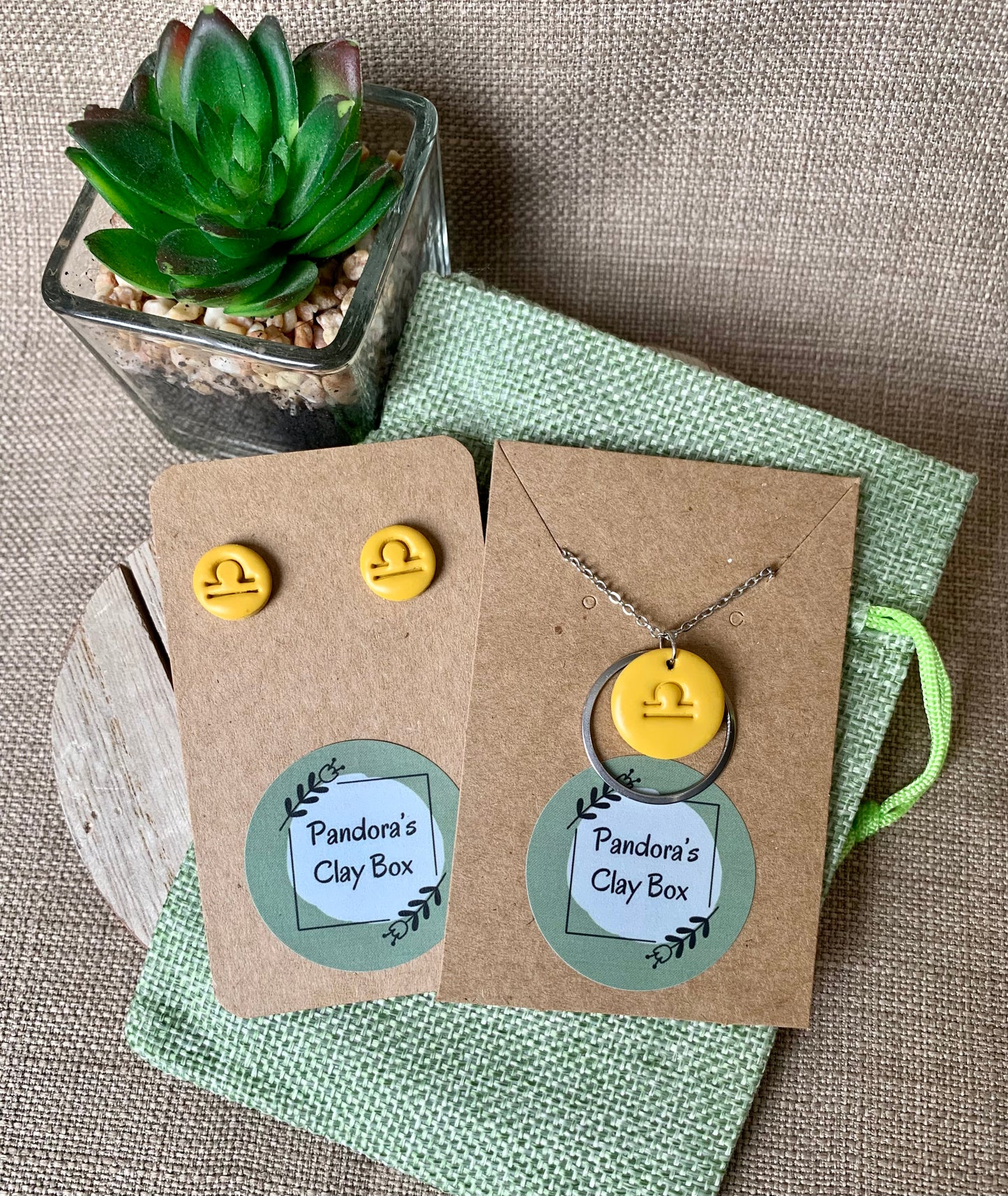 Mustard star sign gift set